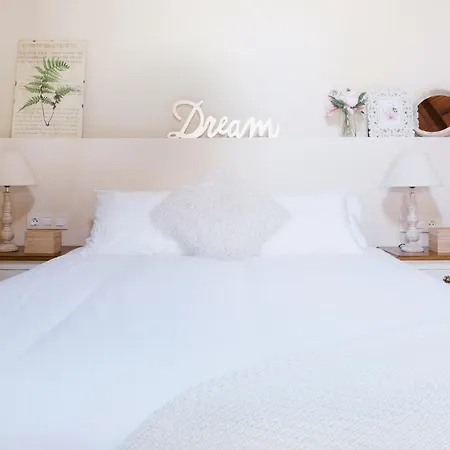 Rural Ohana Hotel